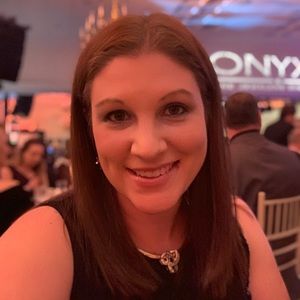 Meet your Posher, Pamela